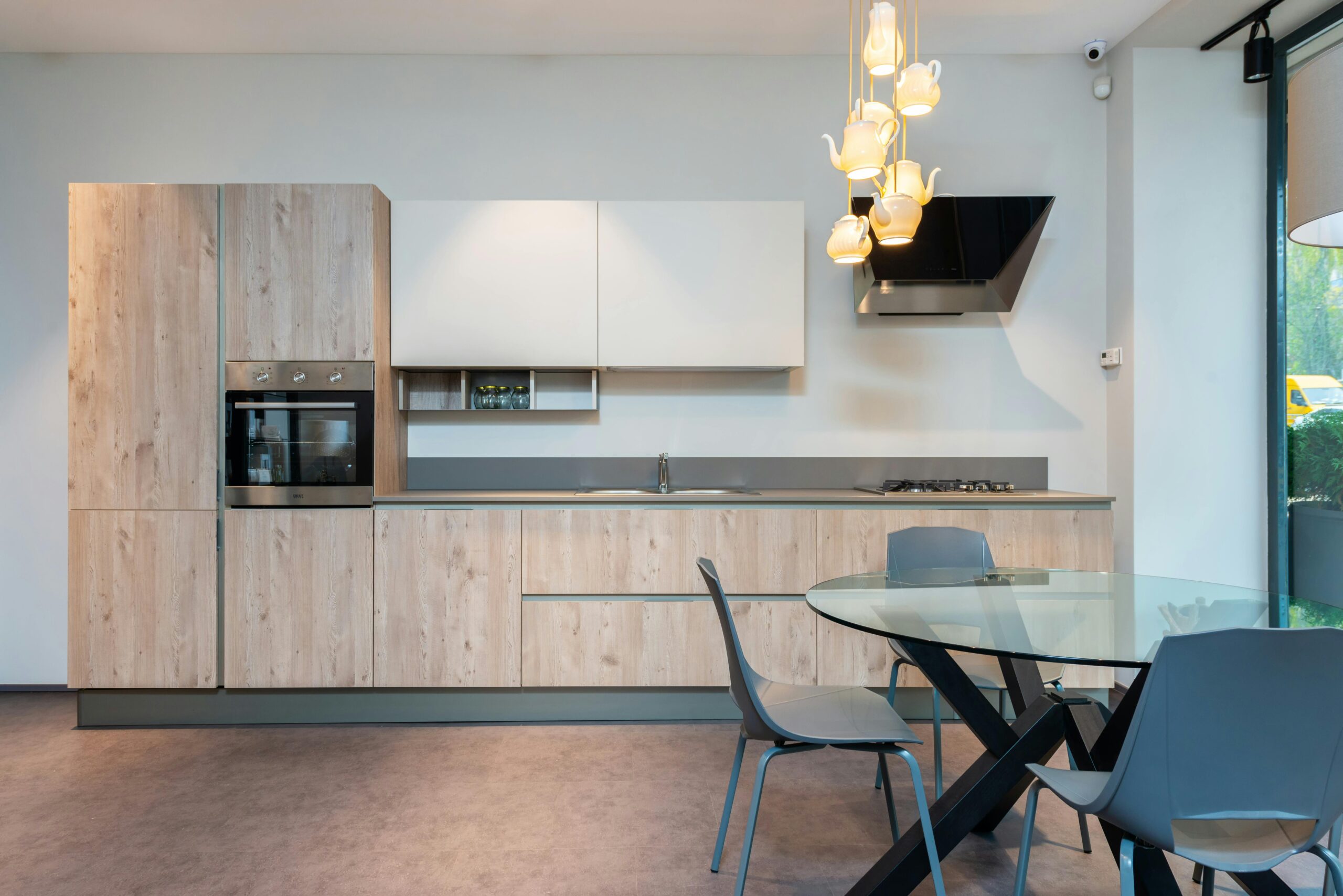 pexels-heyho-7535076